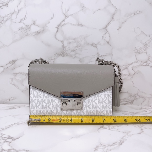 Michael Kors Rose small Crossbody - Picture 2 of 9